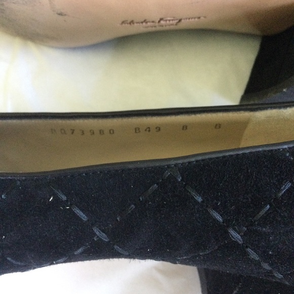 Salvatore Ferragamo Suede Pumps - Picture 10 of 11